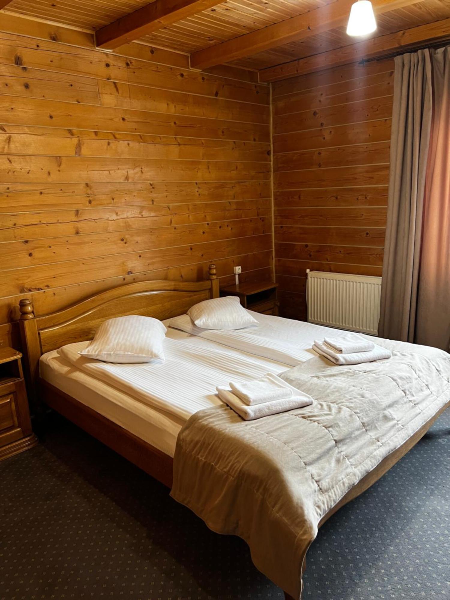 La Кrechunu Hotell Bukovel Eksteriør bilde