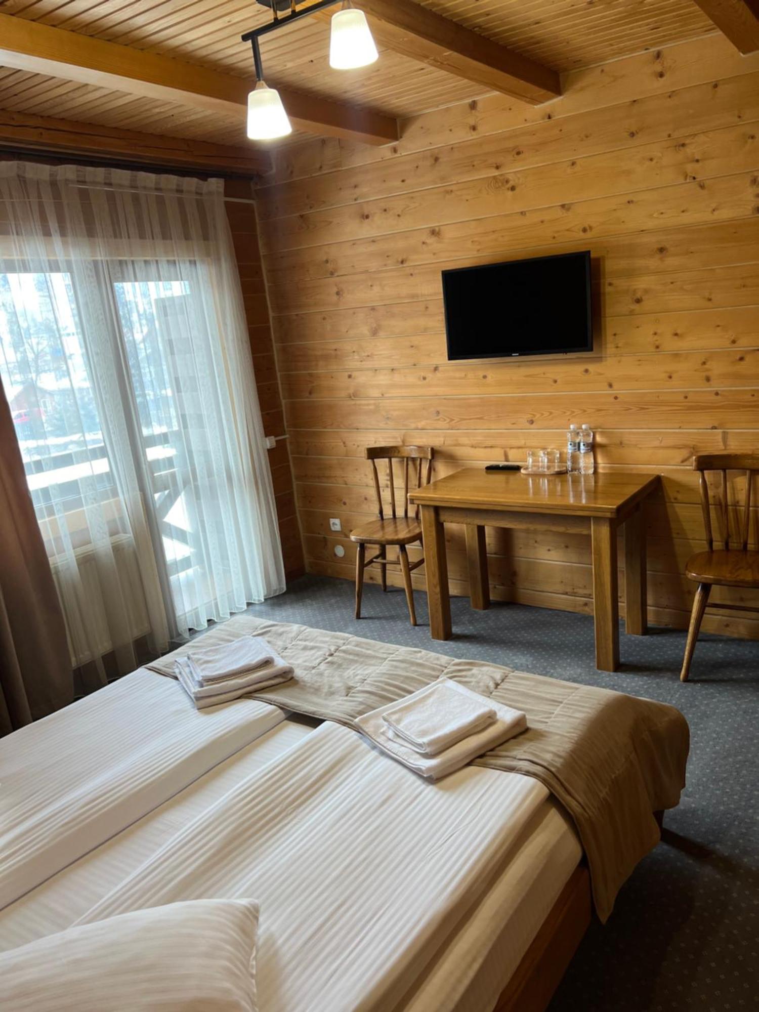 La Кrechunu Hotell Bukovel Eksteriør bilde